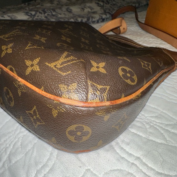 Louis Vuitton Monogram Odeon PM - Picture 2 of 16